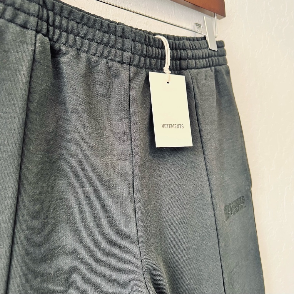 Sold Vetements Luxury Smart Track Trousers Sweatpants Medium NWT - Picture 6 of 16